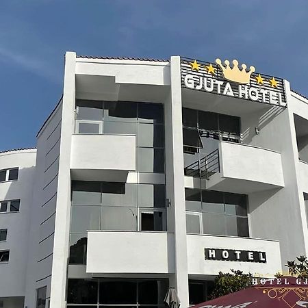 Hotel Gjuta Farke e Madhe Exteriér fotografie