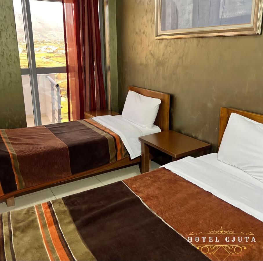 Hotel Gjuta Farke e Madhe Exteriér fotografie