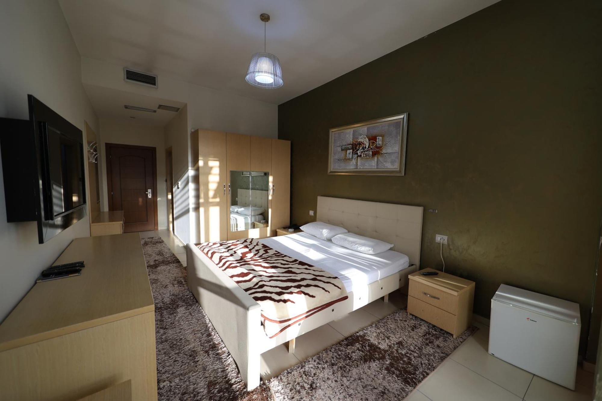 Hotel Gjuta Farke e Madhe Exteriér fotografie